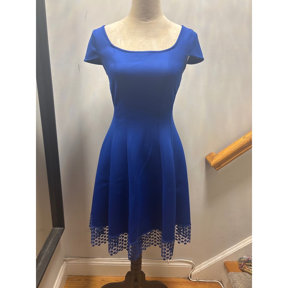 Donna Ricco Fit and Flare Dress Women 4 Blue  Crochet Lace Hem Cocktail